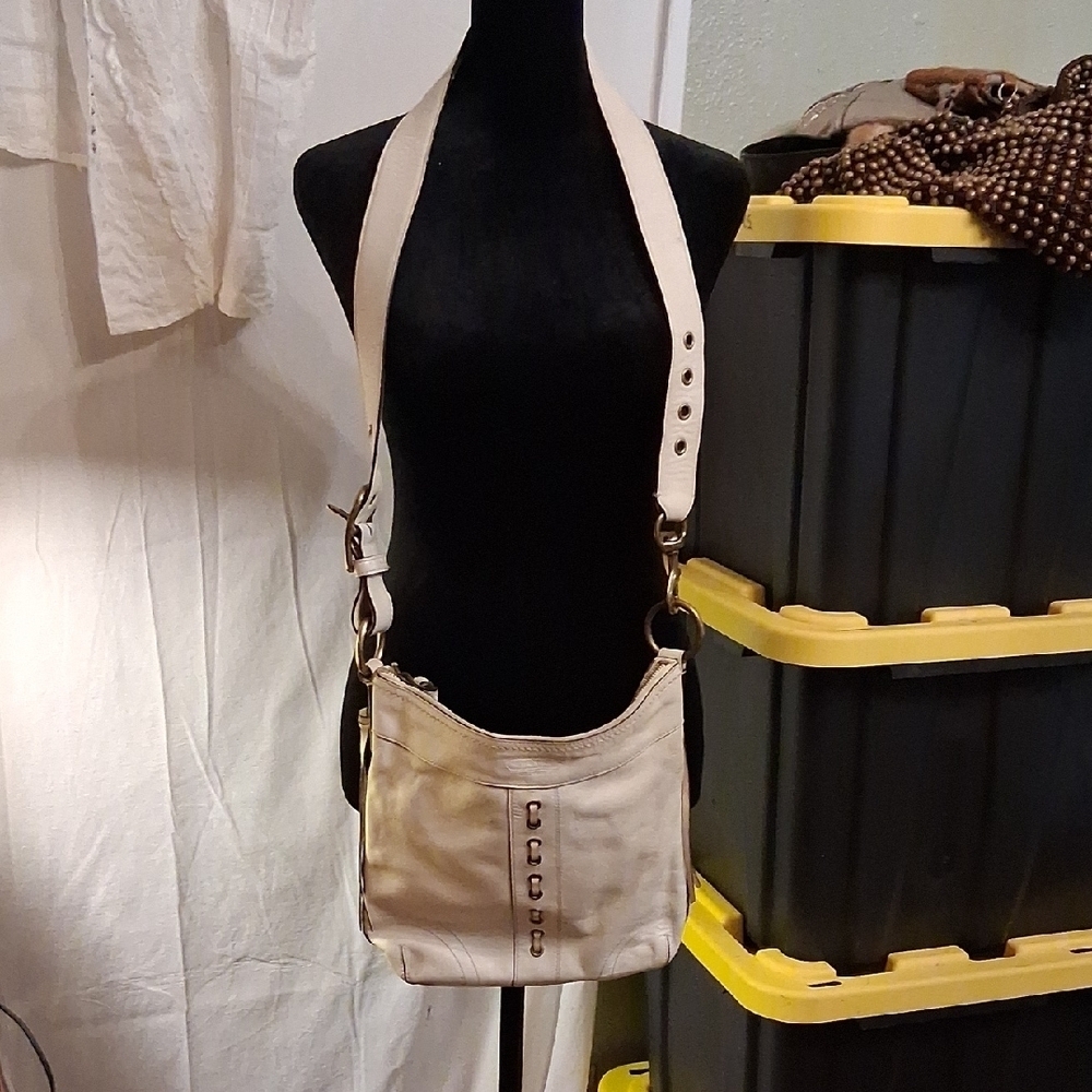 Vintage Coach Cream Shoulder Bag